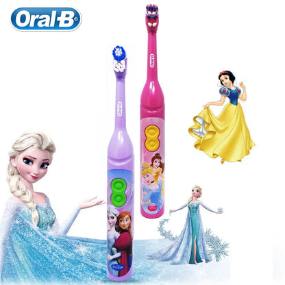 Cepillo de dientes eléctrico Oral B para niños con cerdas suaves y diseños dibujos animados.