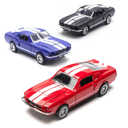 Mustang GT Classic y otros modelos clásicos  1:32