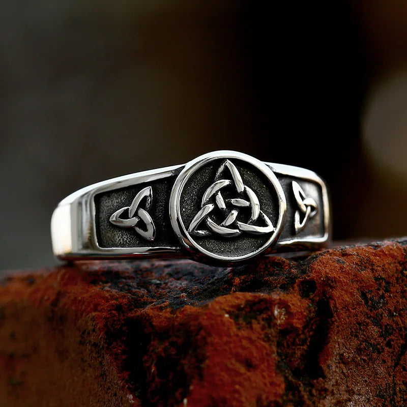 anillo acero inoxidable nudo vikingo nórdicos Trinity