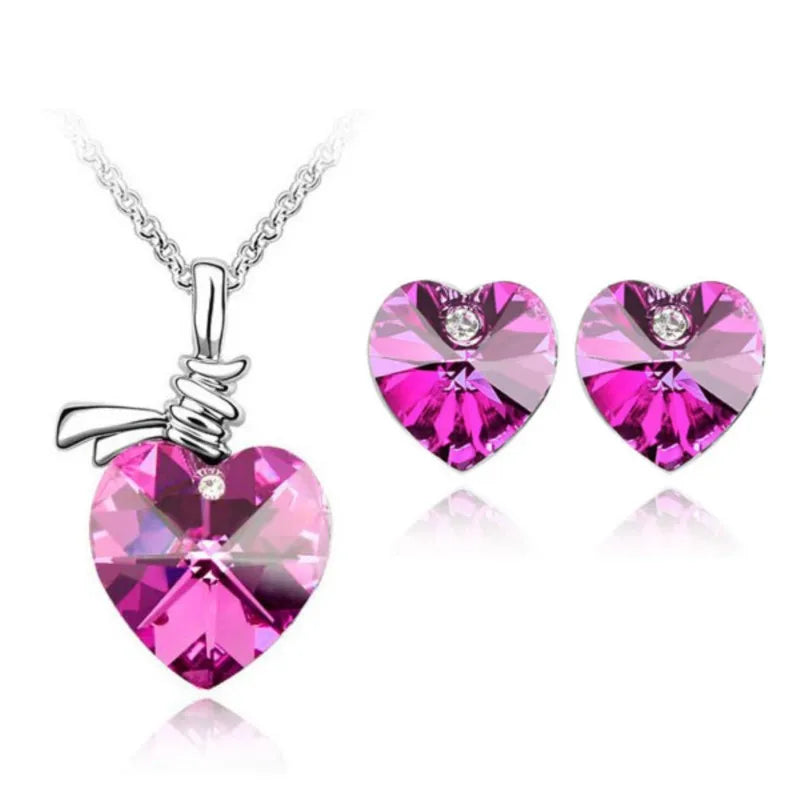 Conjunto colgante de corazón de cristal