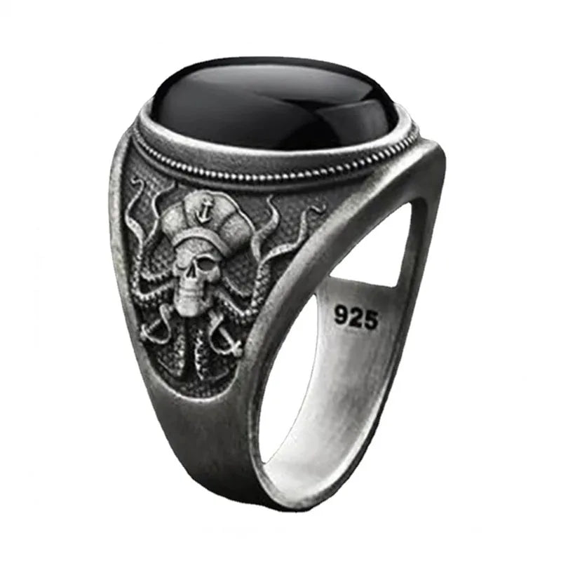 Anillo gótico de calavera pirata y pulpo circonita negra