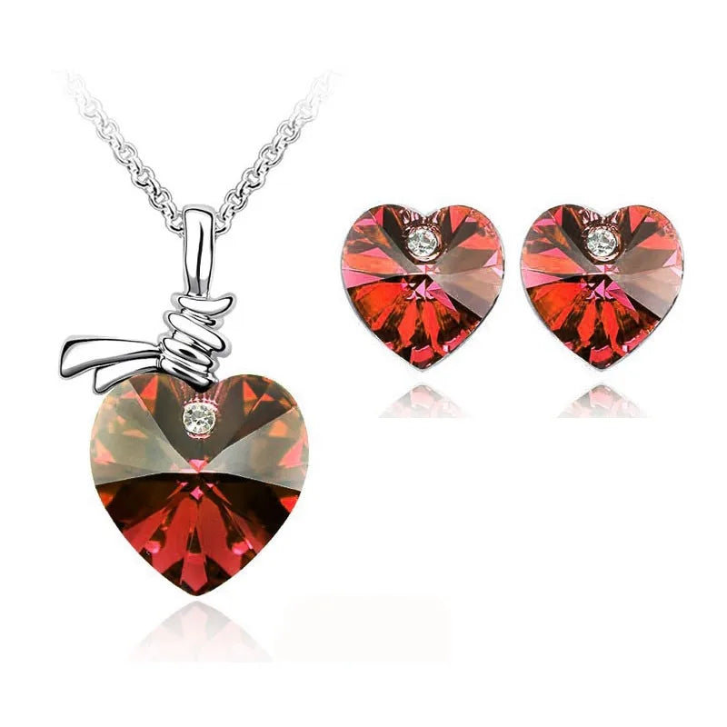 Conjunto colgante de corazón de cristal