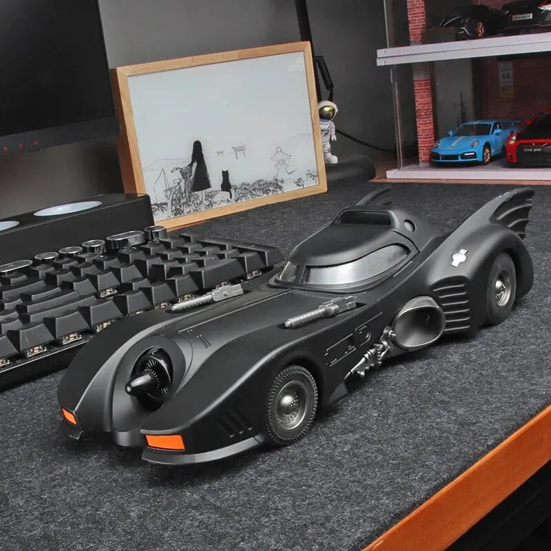 Batmobile con luz y sonidos 1989, escala 1:18.