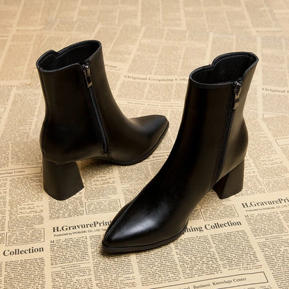 Botas puntiagudas estilo británico, con cremallera lateral