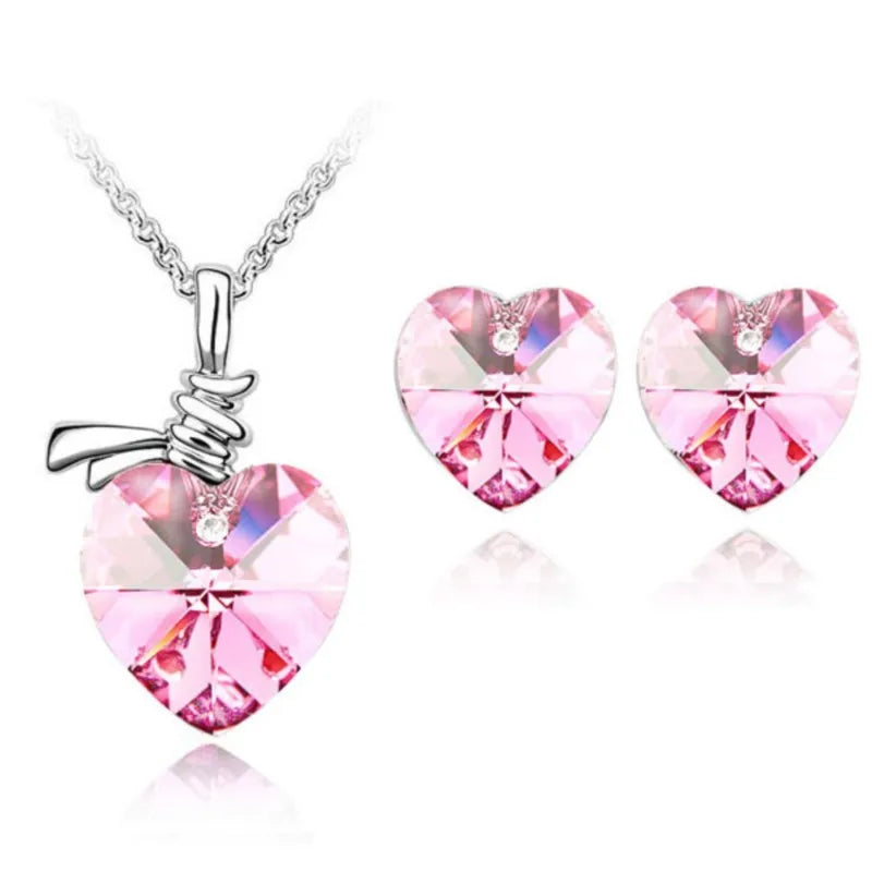 Conjunto colgante de corazón de cristal