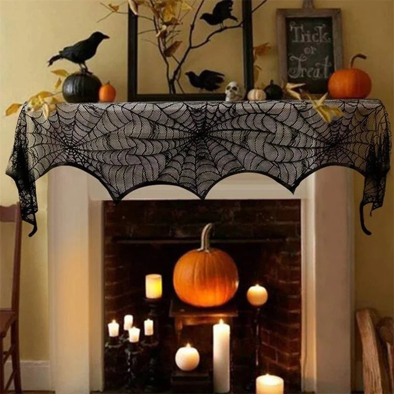 Diseños decorativos de Halloween : Tela de araña negra, mantel de encaje, cortina para chimenea.